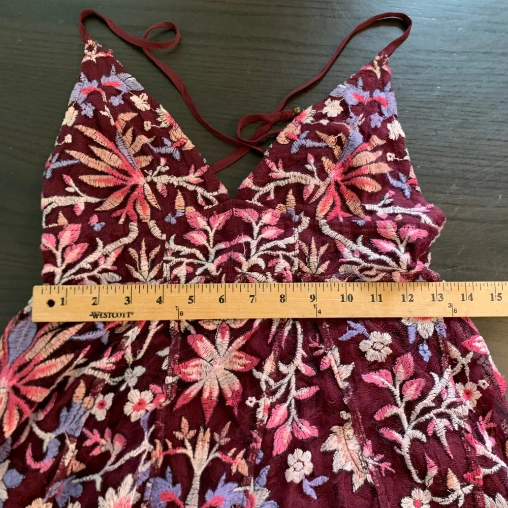 Free People Burgundy Floral Embroidered Lace Mini Dress Open Back Size 4 READ